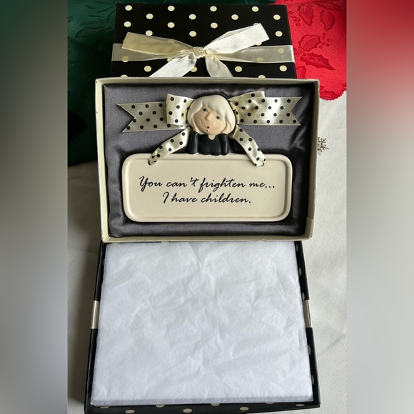 Cute and fun gift boxed ceramic wall plaques - Picture 2 of 6